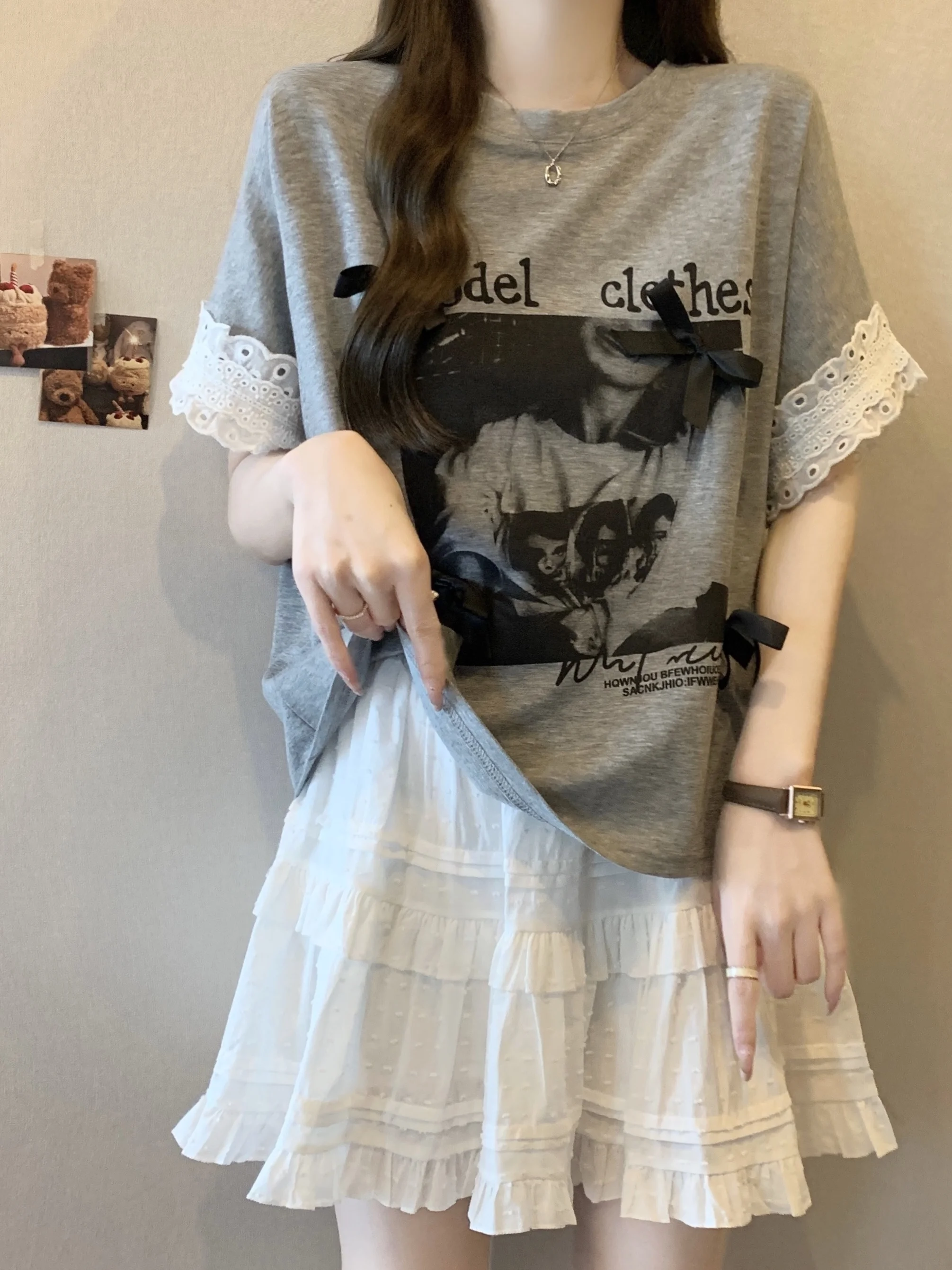 

Комплект: футболка с кружевными вставками и узлом, короткий рукав, и юбка А-силуэта с высокой талией, многоярусная, для женщин, летний, повседневный, милый стиль