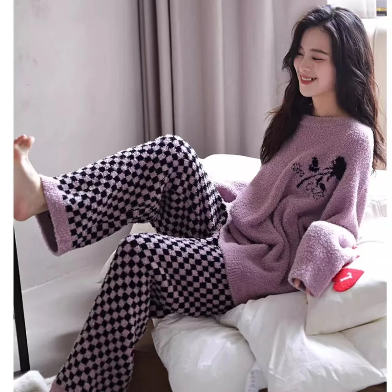 

Пижамы из кораллового флиса, женские осенне-зимние новые модели, костюм на флисовой подкладке, утепленная зимняя домашняя одежда, хлопковый пижамный комплект