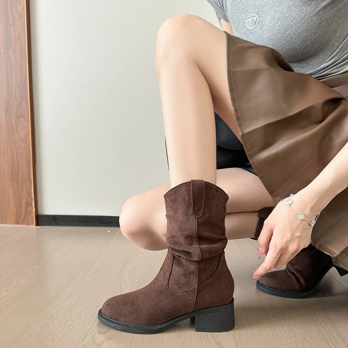 

New Designer Western Knight Boots for Women Solid Color Fashion Casual Shoes Ladies Autumn Winter Chunky Heel Ankle Boots Woman