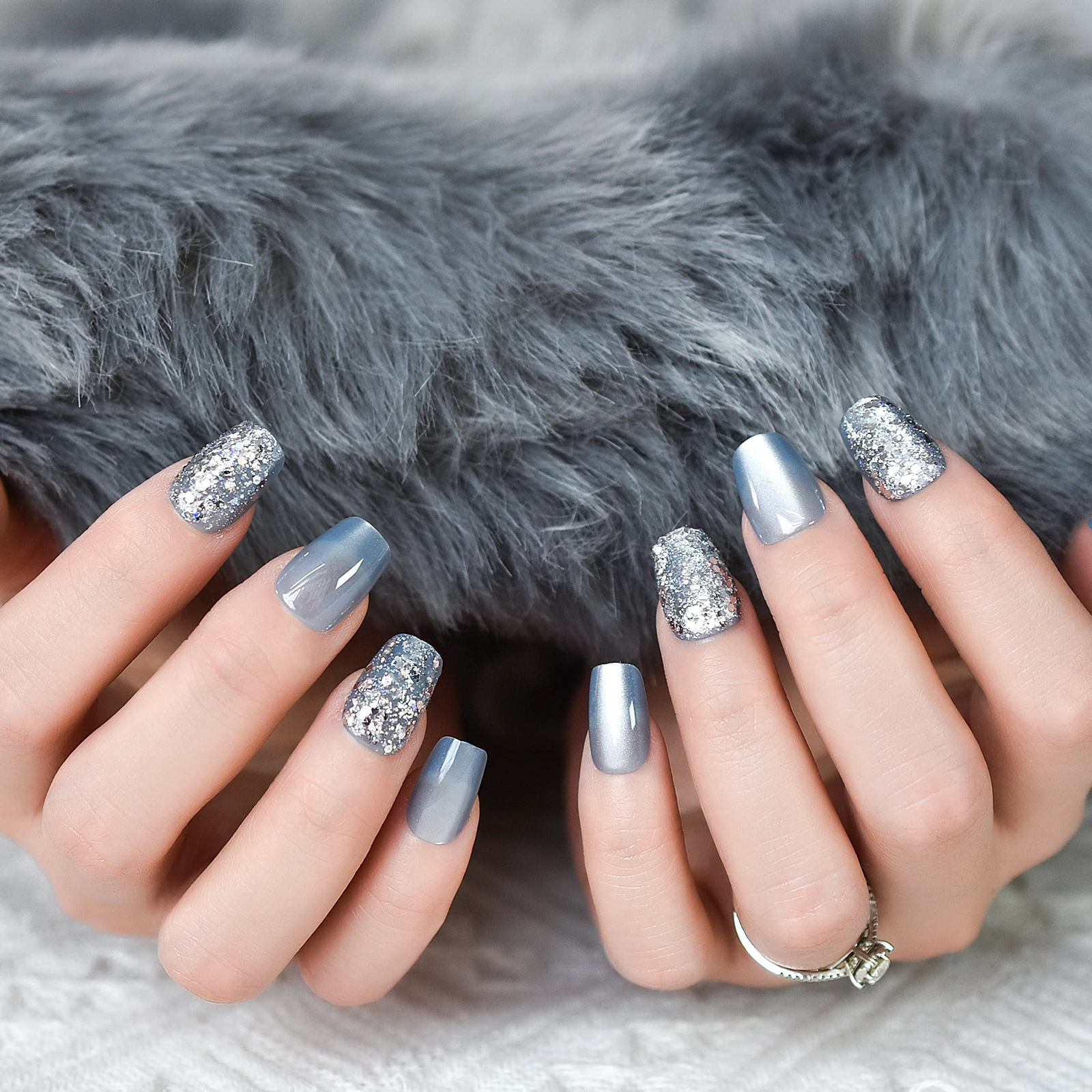 プレスオンネイル シルバーグリッター キャットアイ スクエア ショート ブルーカラー 1パック10個入り 選べる3サイズ