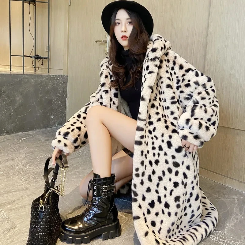 Leopard verdicken Kunst pelz Mäntel Kapuze Winter pelzigen Mäntel hochwertige mittellange Oberbekleidung Frauen koreanische Kaninchen Pelze Jacke