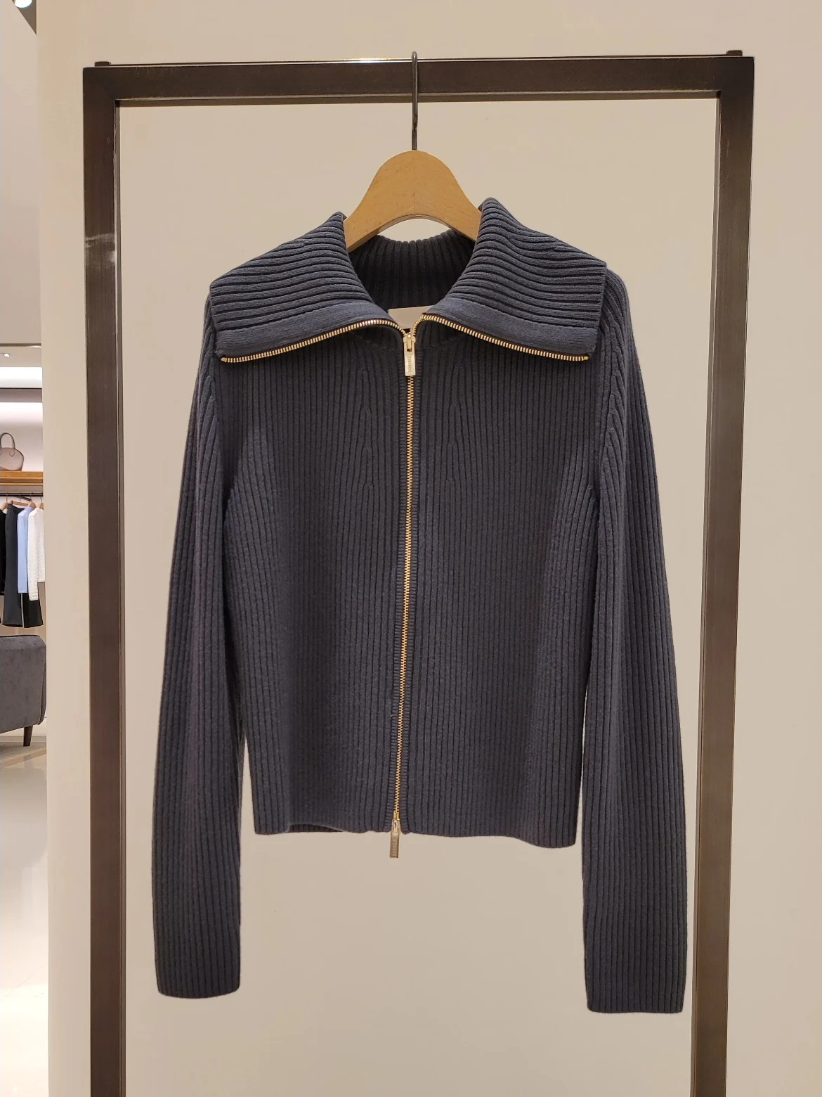 

HEIDD IC 2025 Autumn Winter Large Collar Double Zipper Extra Fine Wool Long Sve Knitted Sweater Women's Open Cardigan