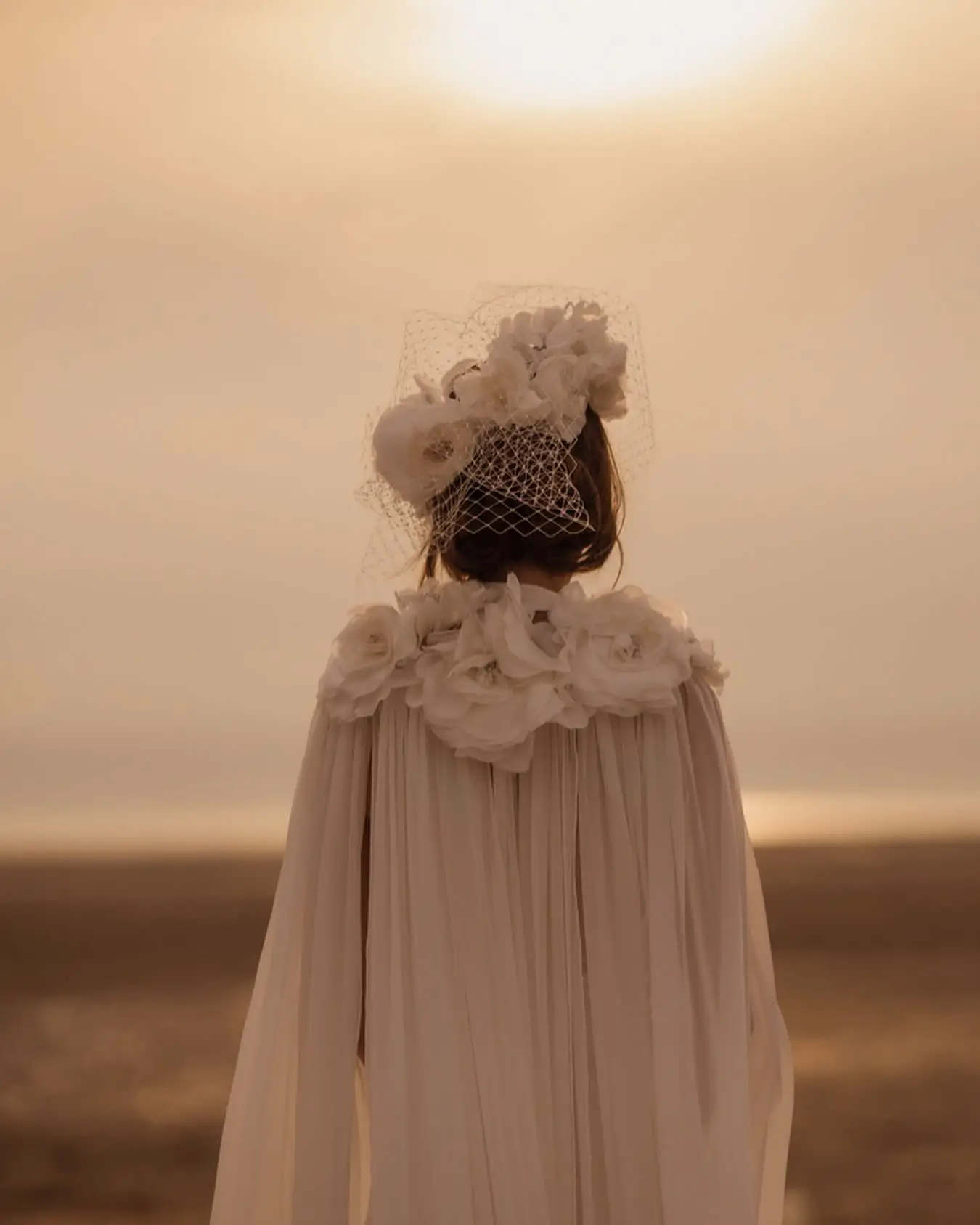 الجنية الشيفون الزفاف الرأس مع الزهور على الرقبة، سترة الزفاف، اكسسوارات الزفاف شيك DJ516 #4