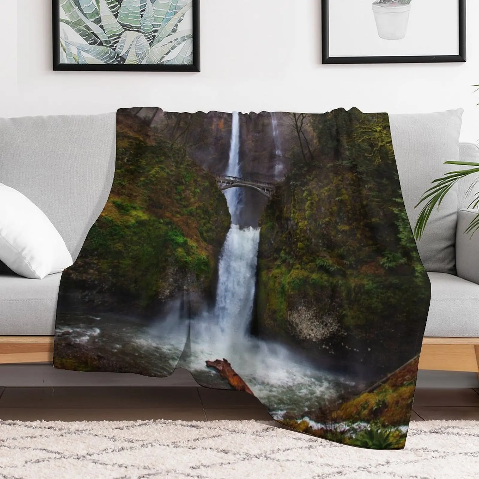 Multnomah Falls Oregon - Woodland Waterfall Throw Blanket Luxury Throw Decorative Sofas For Decorative Sofa Bed linens Blankets