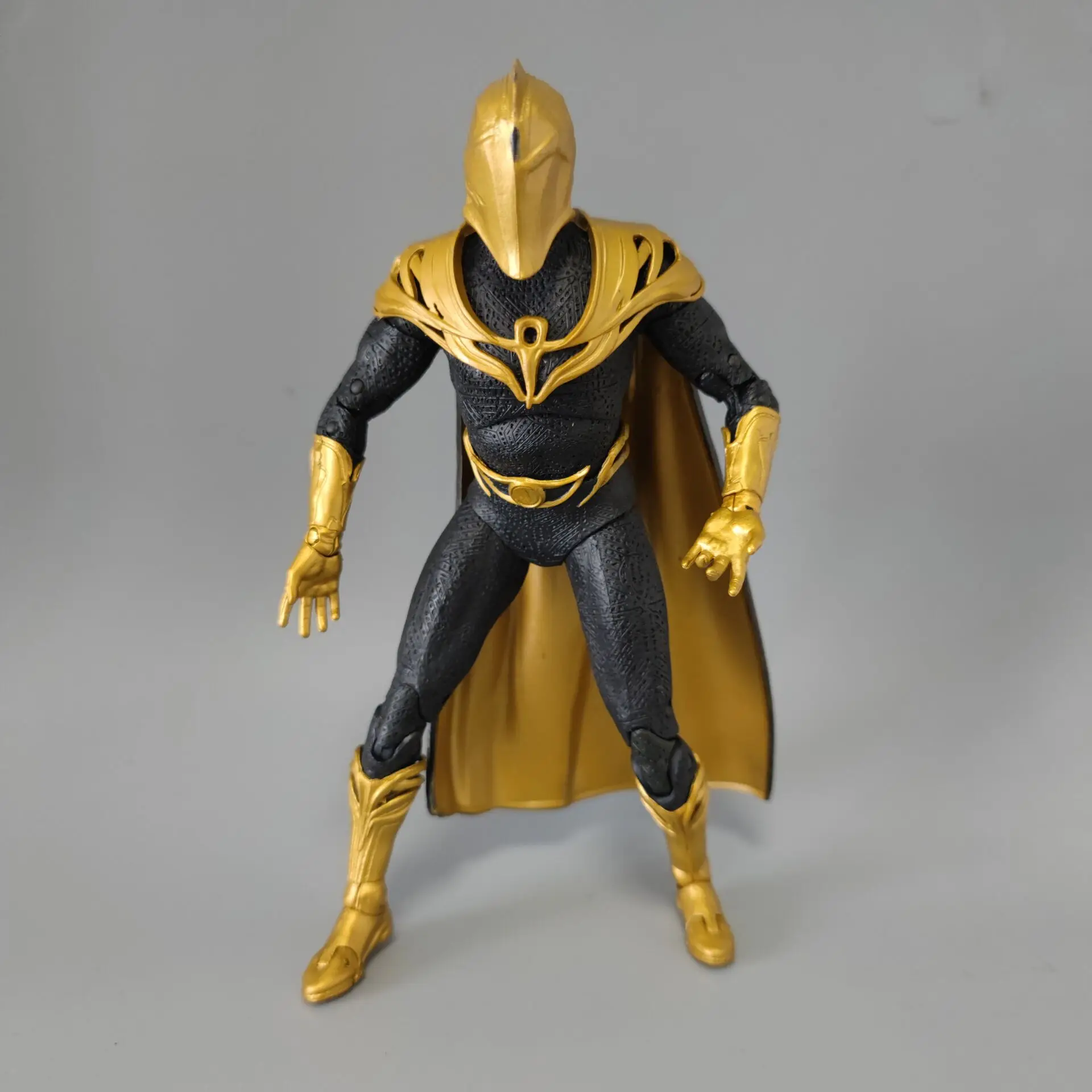 Multiverse Bat-Hero Dr.-fate Atom Scare-crow Hush Golden Wonder 7