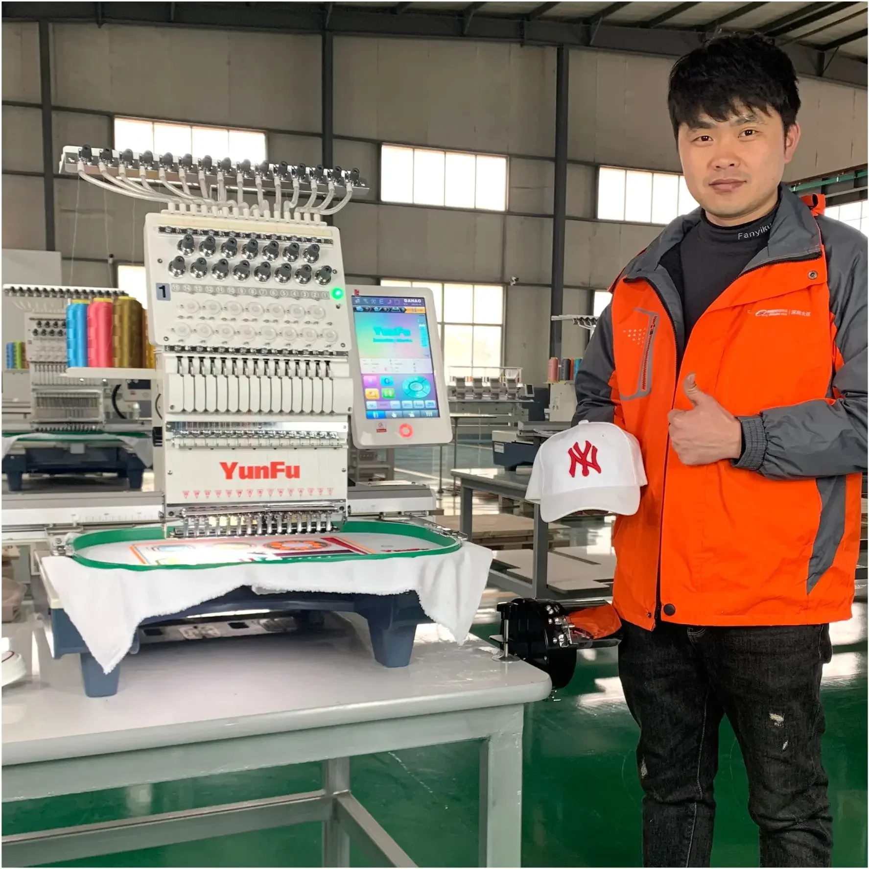 Apparel Machinery New 12/15 Colors Single Head Embroidery Machine With Engineer After-sales Service