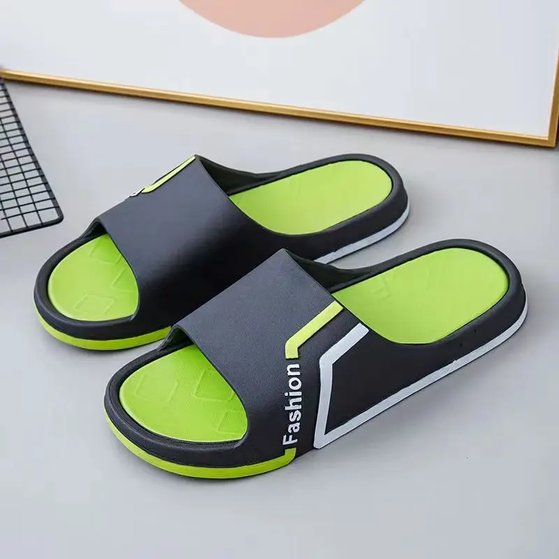 2024 New Men's Summer Casual One Word Slipper Soft Sole Non Slip Home Casual Slipper Beach Slippers Bathroom Slipper