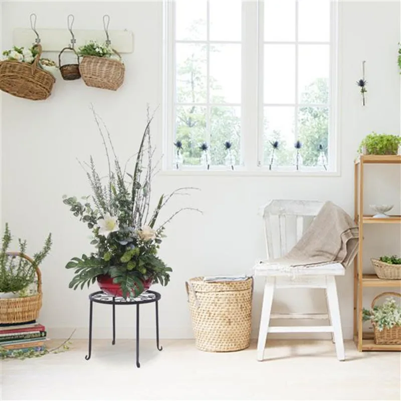 4 Plant Shelves with 4-1 Round Pattern In Black Baking Paint Clever Design Makes Them Elegant And Beautiful Fashion And Simple