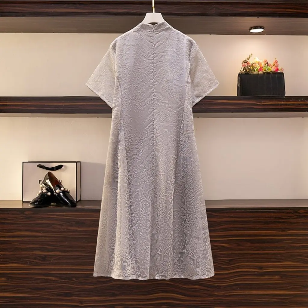 

Женское платье Cheongsam больших размеров, летняя новая деформационная стратегия, тонкая юбка, 300 кг, улучшенная стратегия с животом