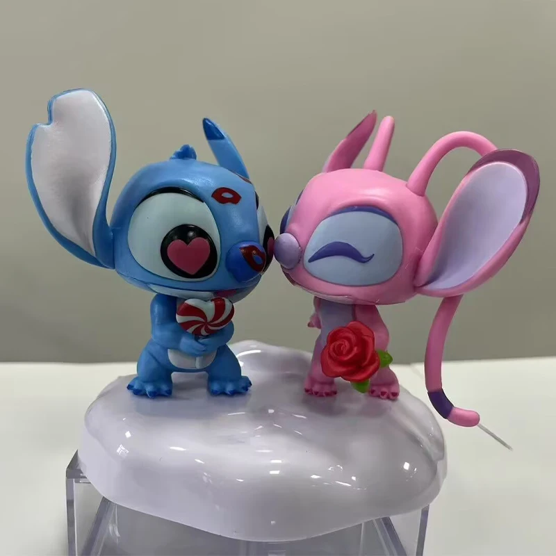 Originele Disney Lilo & Stitch-actiefiguren Stitch en Angel Lover-beeldjes Massaal verzamelmodel Standbeeldpop Verjaardagen
