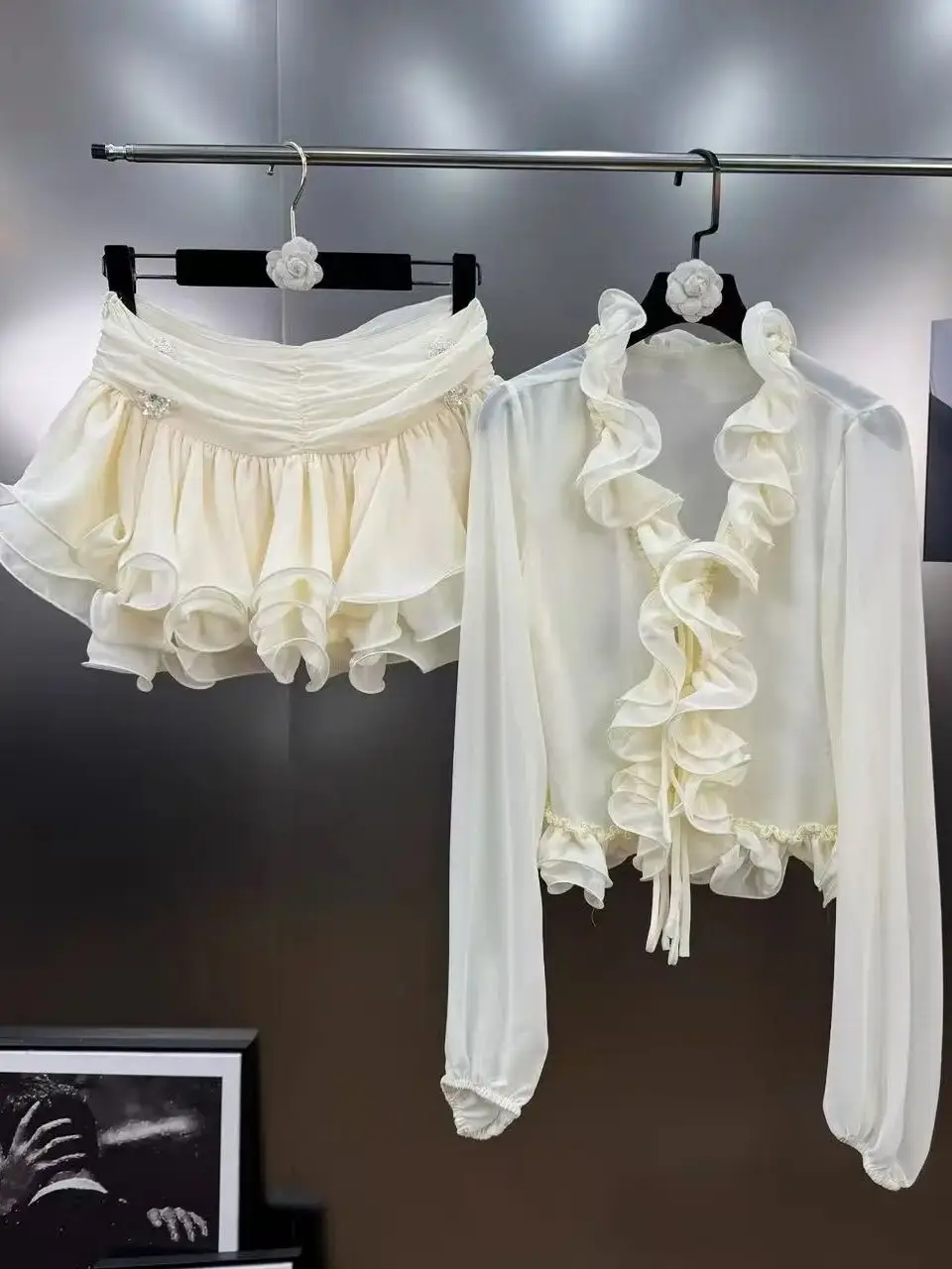 

Women Long Sleeve Ruffles Bodycon Two Piece Set Birthday Evening Party Costume Bar Nightclub Tank Top Skirt Trendy Outfit