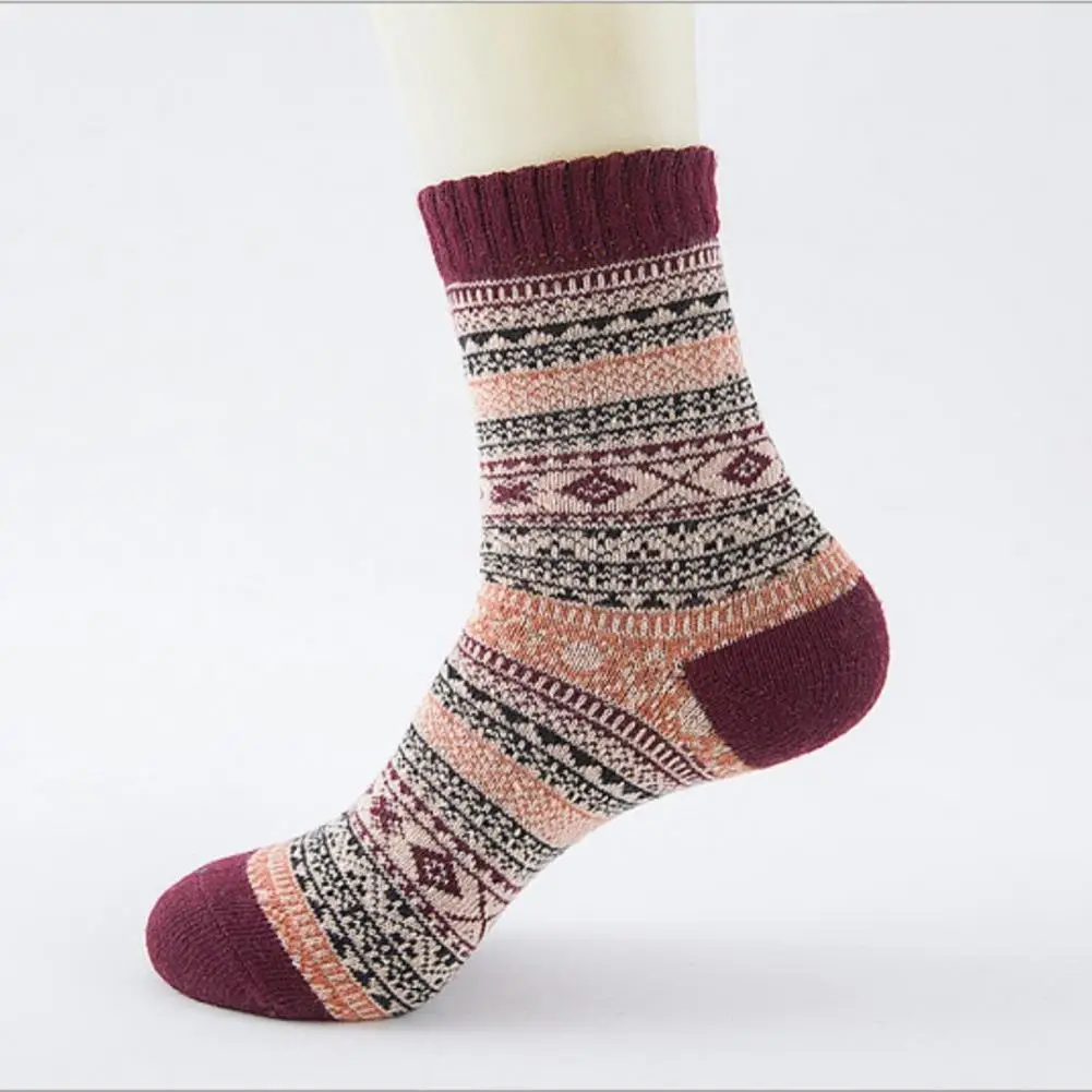 Retro Design Socks Ethnic Style Printed Women's Winter Socks 5 Pairs of Thick Knitted Warm Anti-slip Mid-tube Socks for Indoor