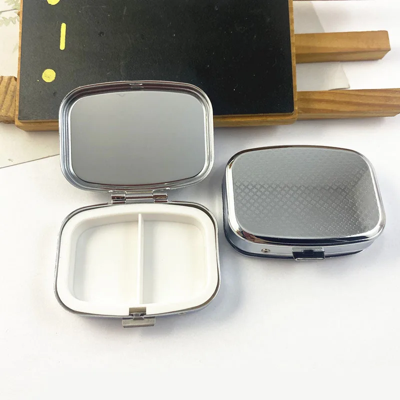 Metal square Flower animal Pill Boxes Holder 2 Grids Medicine Case Small Portable Case Container Splitters Personal MR008