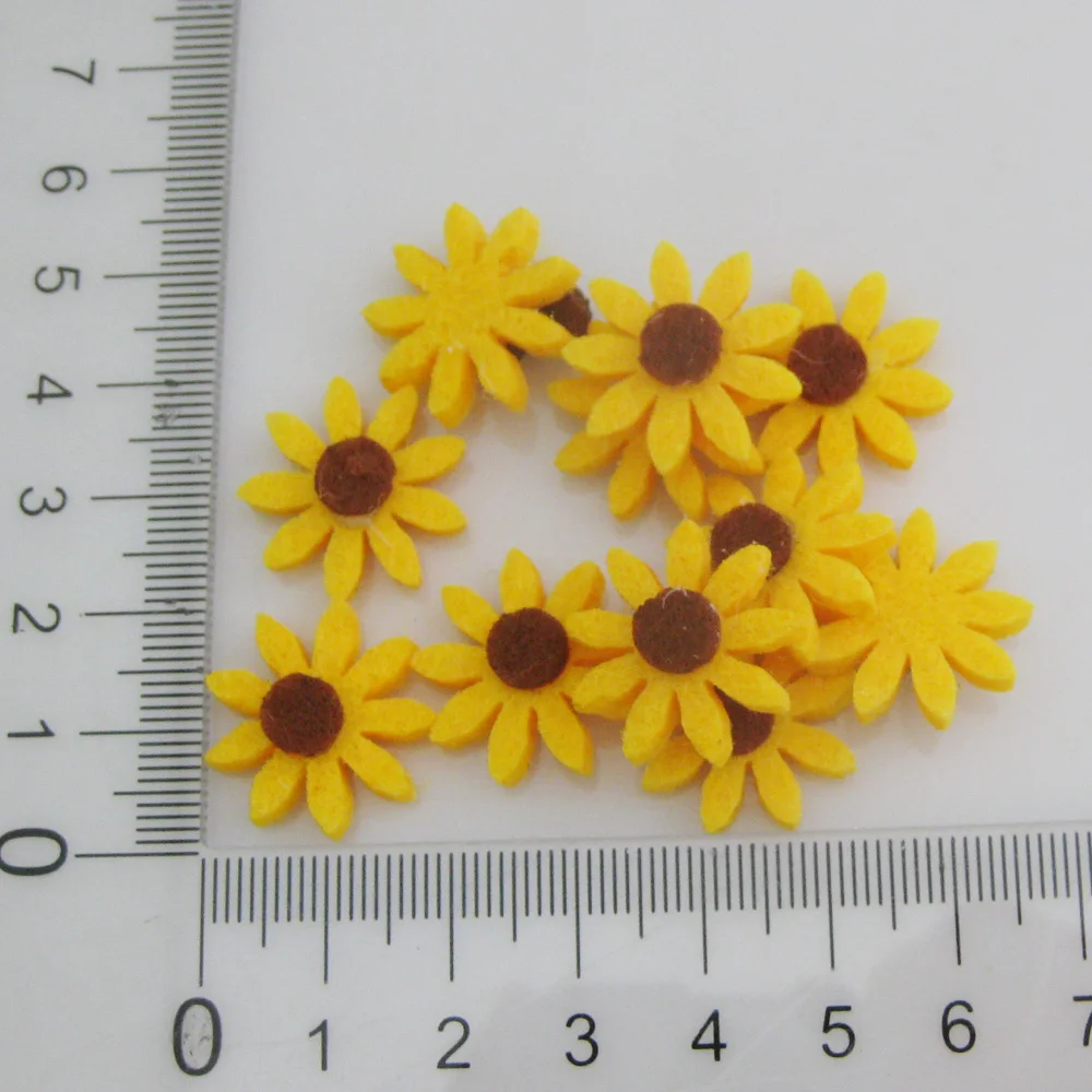 PANNSW 30Pcs DIY Scrapbooking Accessory 2CM/3CM/4CM/6CM/8CM 3MM Thick Sunflower Felt Appliques For Craft Decoration