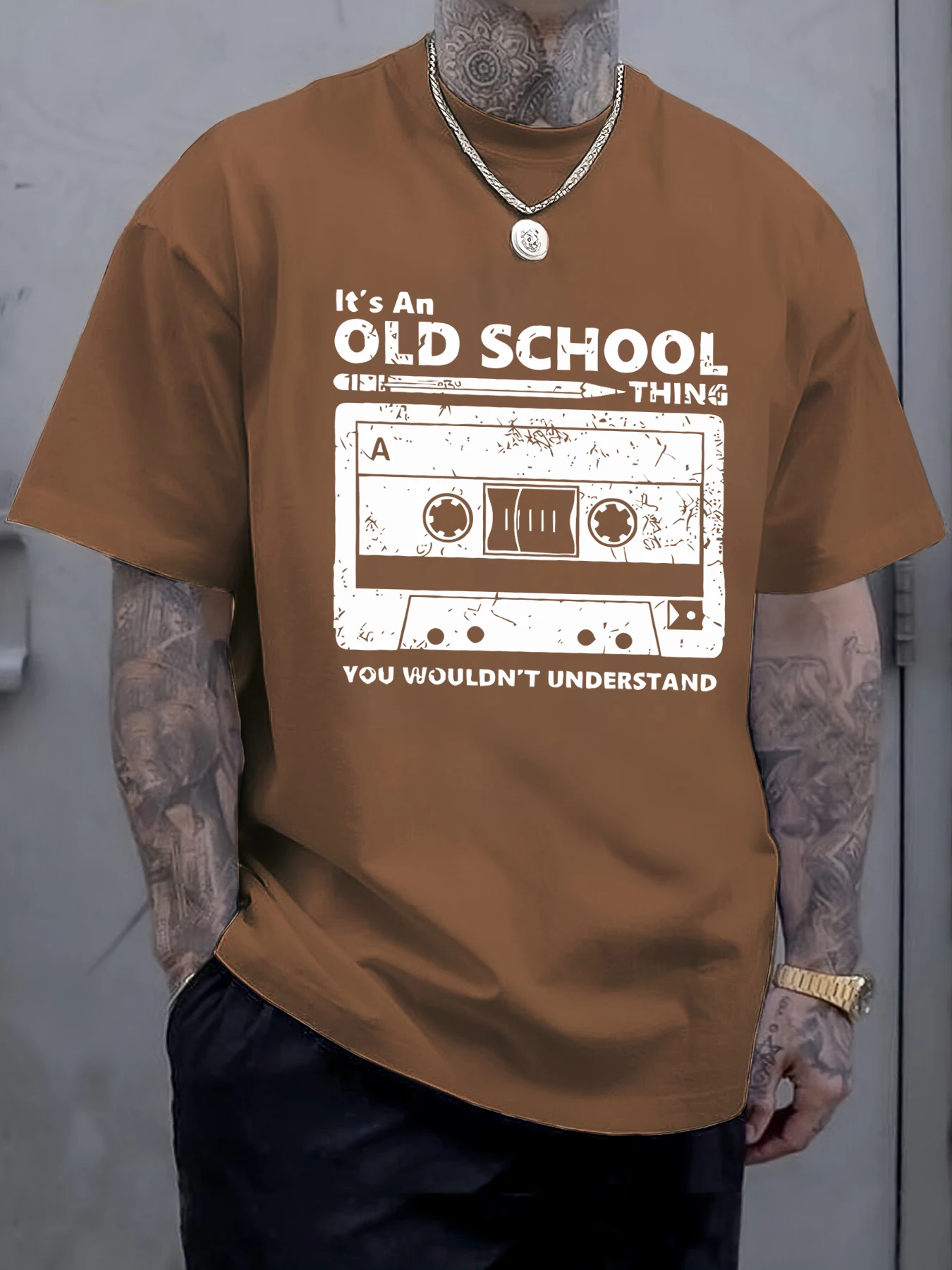 It'S An Old School Thing Tape Print T-Shirt Männer Sport Crewneck T Shirt Baumwolle Sommer Weiche Kleidung Casual Lose Männliche Streetwear – Detail 10