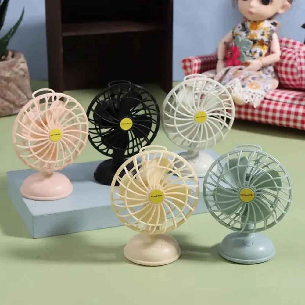 Poppen Decor Poppenhuis Desktop Fan Scène Model Legering Miniatuur Poppenhuis Fan Elektrische Mini Miniatuur Legering Fan Meisje Speelgoed