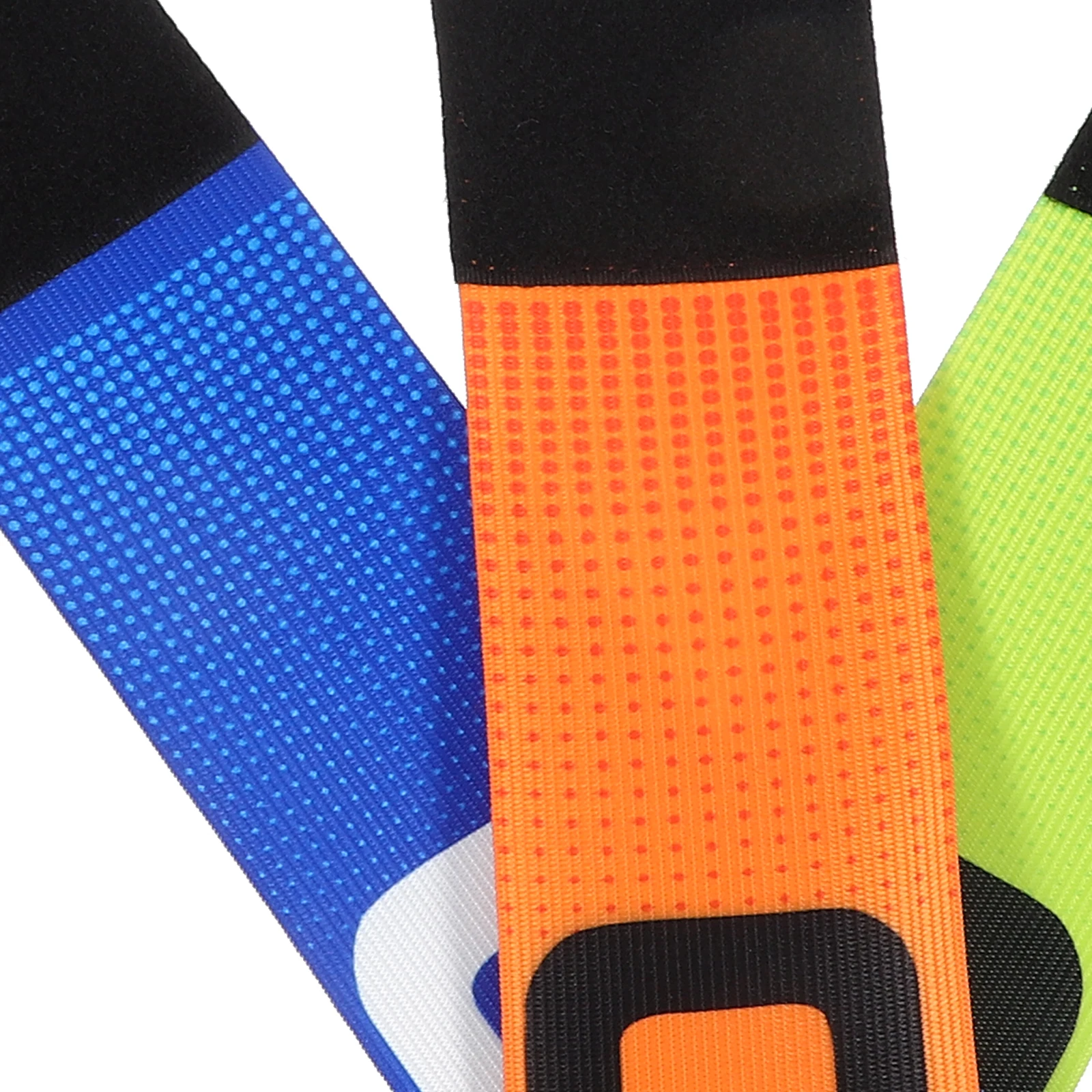 3 Buah Ban Lengan Sepak Bola Huruf C Pita Elastis Dapat Disesuaikan untuk Anak-anak Dewasa Ban Lengan Sepak Bola Praktis Olahraga Tim Tanda Lengan Sepak Bola