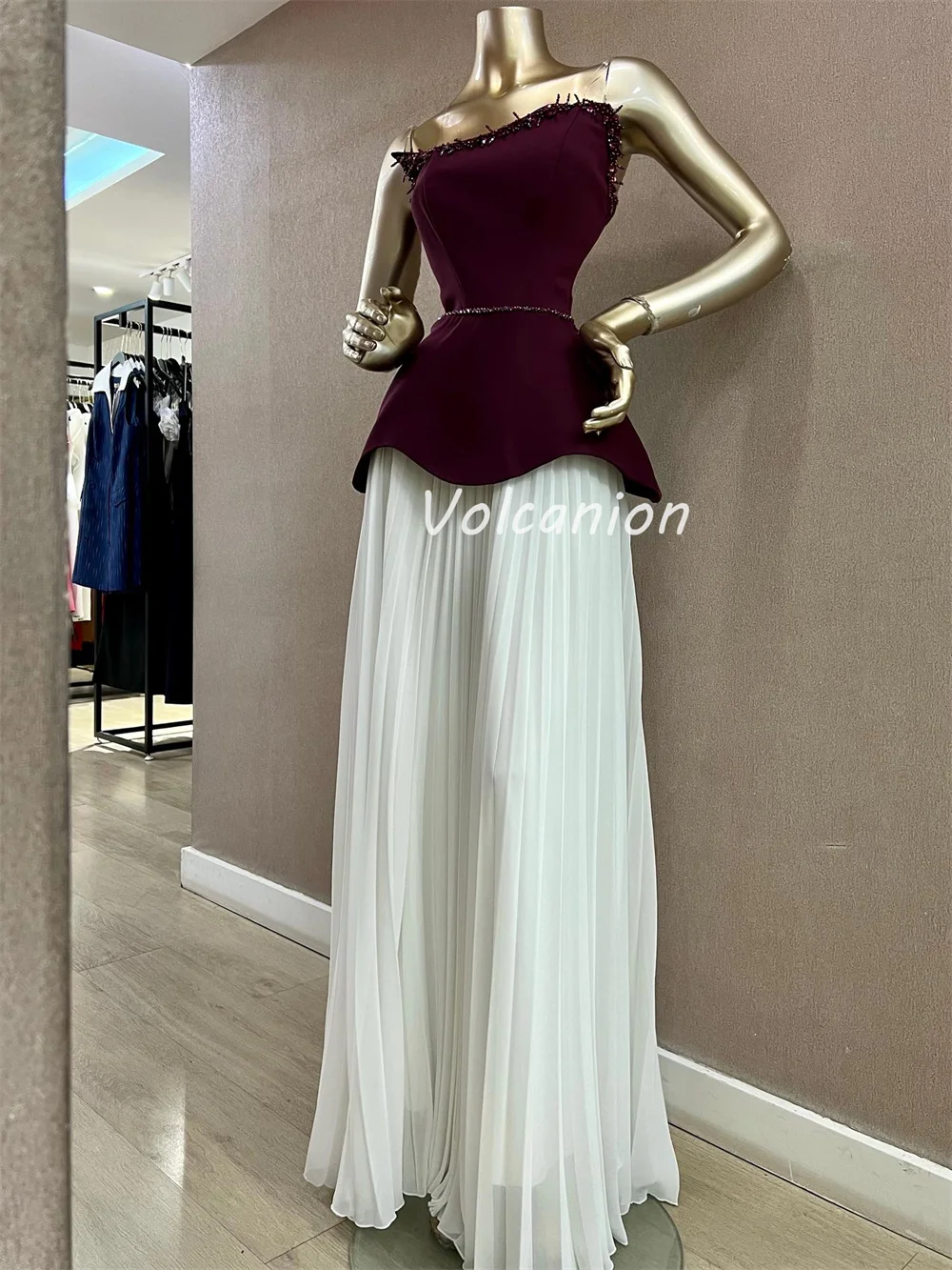 تخصيص أزياء أنيقة جيرسي رايات كشكش حجر الراين الديكور مستقيم فساتين طويلة حمالة فساتين مناسبة مخصصة مثير