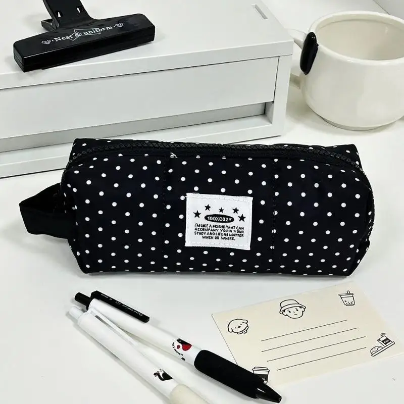 1 Stück Niedliches Stoff-Federmäppchen mit Tupfenmuster, Große Kapazität, Make-up-Tasche, Stift-Aufbewahrungstasche mit Reißverschluss, Handtasche für Schreibwaren, Geschenk für Kinder – Detail 6