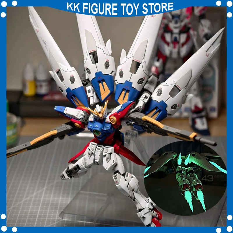 Model Wing Zero 1/144 z Oświetleniem