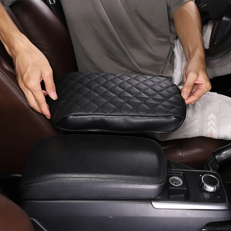 

For Mercedes Benz G Class W463 13-18 Car seat center armrest box protective cover leather/Cloth Armrest box protection accessory