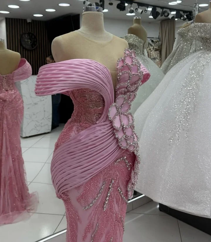 

Long Formal Pink Mermaid Evening Dresses Customized 2025 Off Shoulder Crystals Women Prom Party Gowns Elegant for Wedding