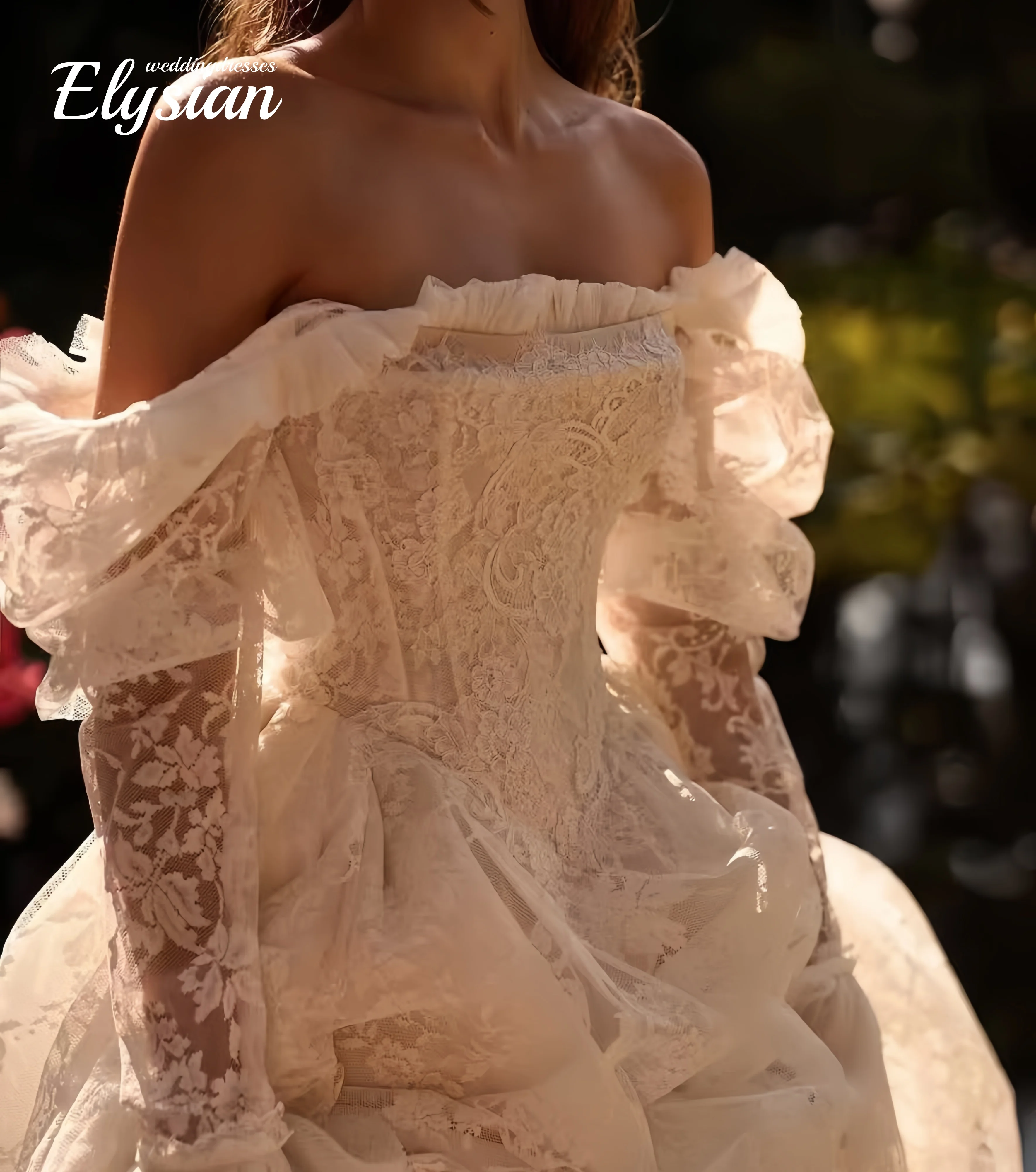 Gaun pengantin renda elegan yang dapat disesuaikan, gaun pesta malam dengan rok panjang berrenda berlengan panjang dan ritsleting di bahu terbuka.