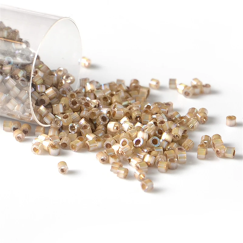 NONE 2000 teile/los 10g 1,6mm Japan Miyuki Delica Perlen Seide Farbe Glas Rocailles Für Handarbeiten Stickerei DIY schmuck Machen 8