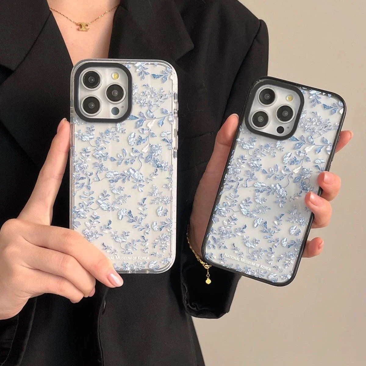 

Korean Museum Blue Flower 2.0 Acrylic Black Border Phone Case Cover for IPhone 11 12 13 14 15 16 Pro Max Case