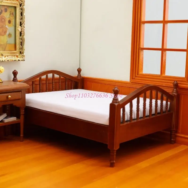 R6FD Elegant Double Bed Figurine Realistic Miniature Furniture With Fabric Beddings For 1/12 Doll House Scene Display
