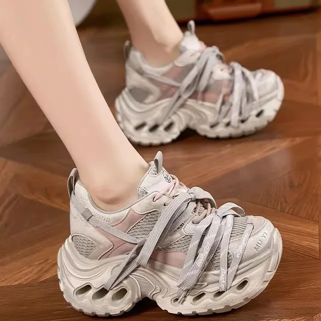 

Women's Sporty Casual Shoes Thick Bottom Dad Sneakers Comfortable Breathable Mesh Lined Fashionable Dirt Resistant Multi Straps