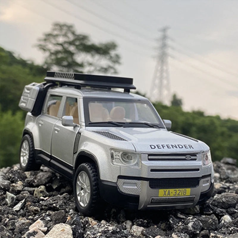 1:32 Land Rover Defender SUV Alloy Car Model Diecast & Toy Off-road Vehicle Metal Car Model High Simulation Collection Gift