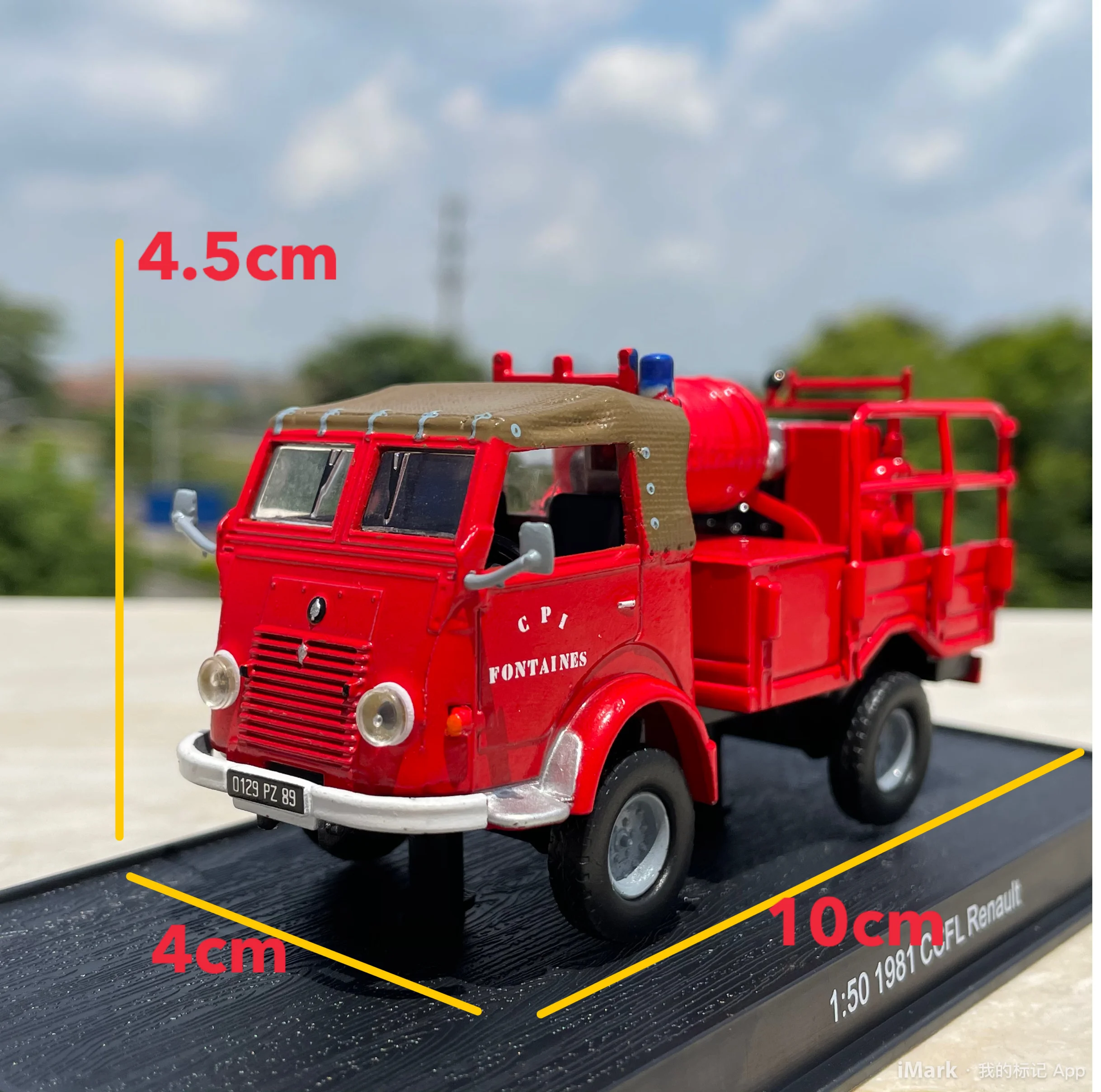 Diecast escala 1:50 Renault motor de bomberos coche en miniatura de aleación juguete coleccionable regalo recuerdo adorno de exhibición
