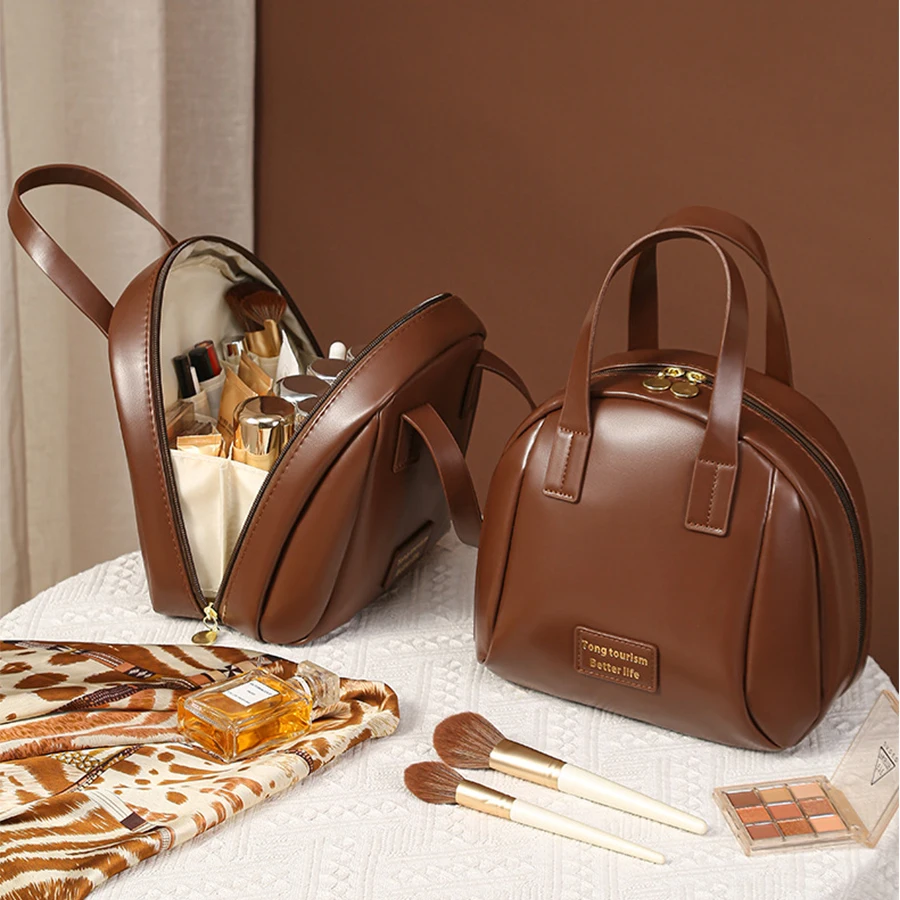 Borsa cosmetica a conchiglia, borsa per cosmetici con pennello per trucco portatile di grande capacità, borsa per cosmetici da esterno da donna