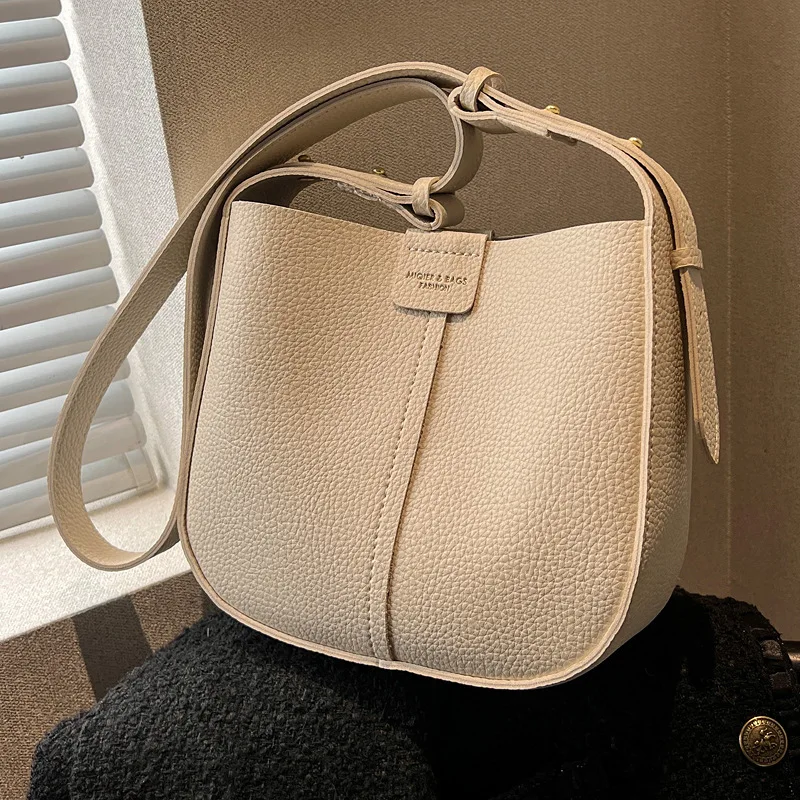

Advanced texture, simple crossbody bag, women's versatile new and niche popular shoulder bag