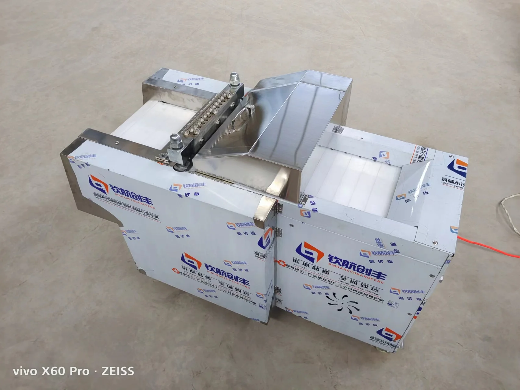 Tilapia Fish Fillet Machine Perch Fish Cutting Machine  Carp Fish Back Opening Machines Lure Killer Fishing Rods