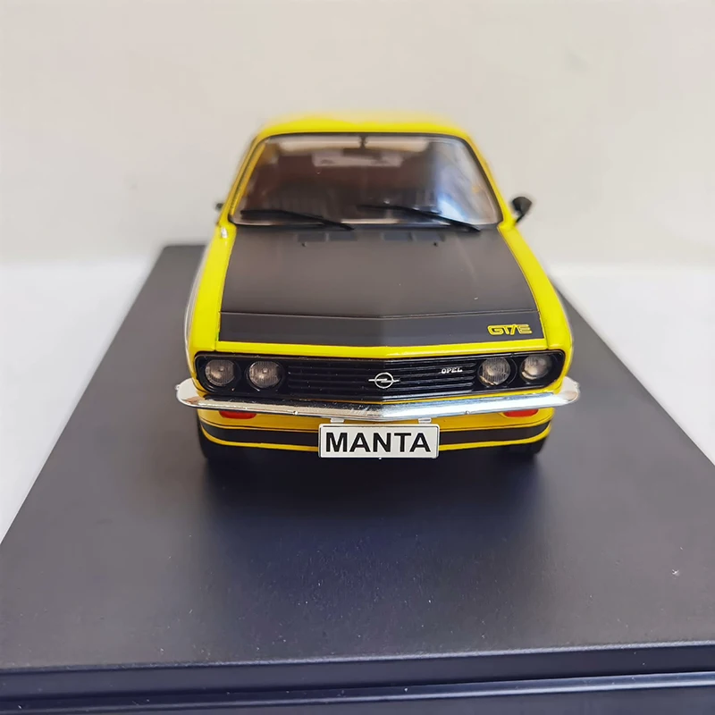 IXO 1:24 Scale OPEL MANTA AGT/E Alloy Simulation Car Model Diecast Toy Collectible Ornaments