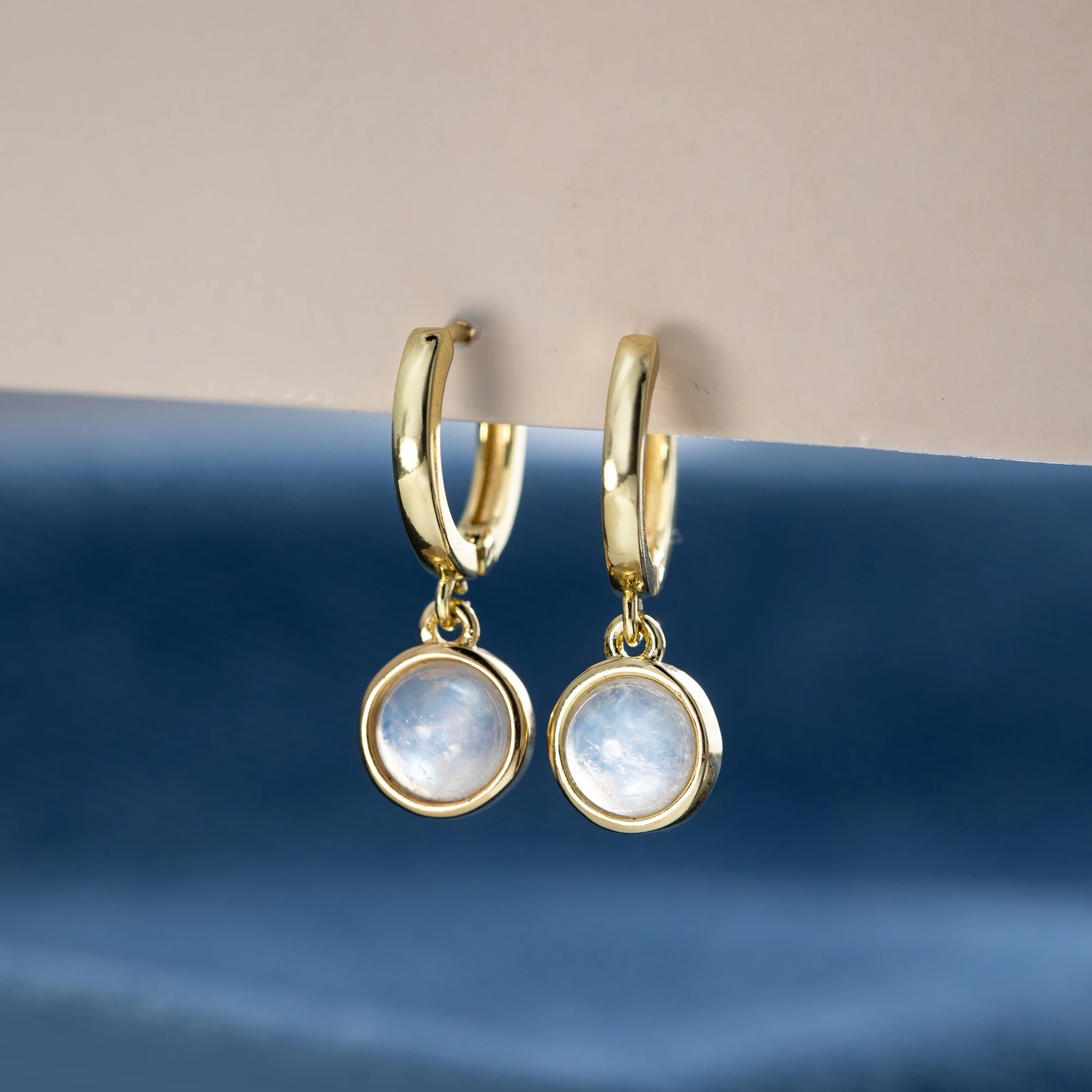 

Art Deco Natural Moonstone Copper Earrings Unique Blue Crystal Eardrops Wedding Jewelry for Women Valentine's Day Gifts