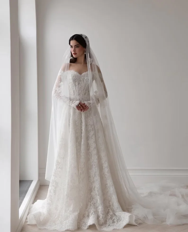

Custom Applique Wedding Dress With Lace Veil Classic And Elegant Wedding Dress With Sleeves And Sweetheart Neckline