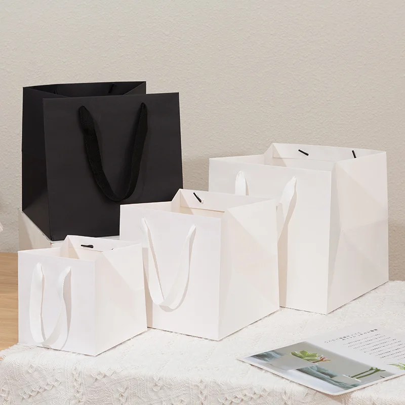 10pcs Square Gift Bags For Wedding Birthday Party Clothing Product Packaging Paper Bag Bake Takeaway Bag Shopping Bag