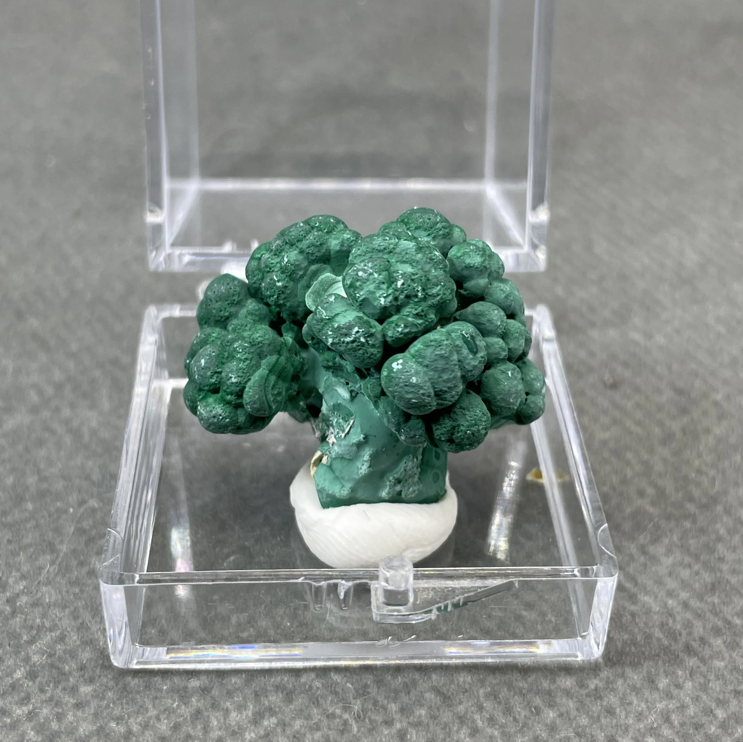 Natural Malachite mineral specimen + box size 3.4 cm + healing quartz crystals and stones rock gemstone