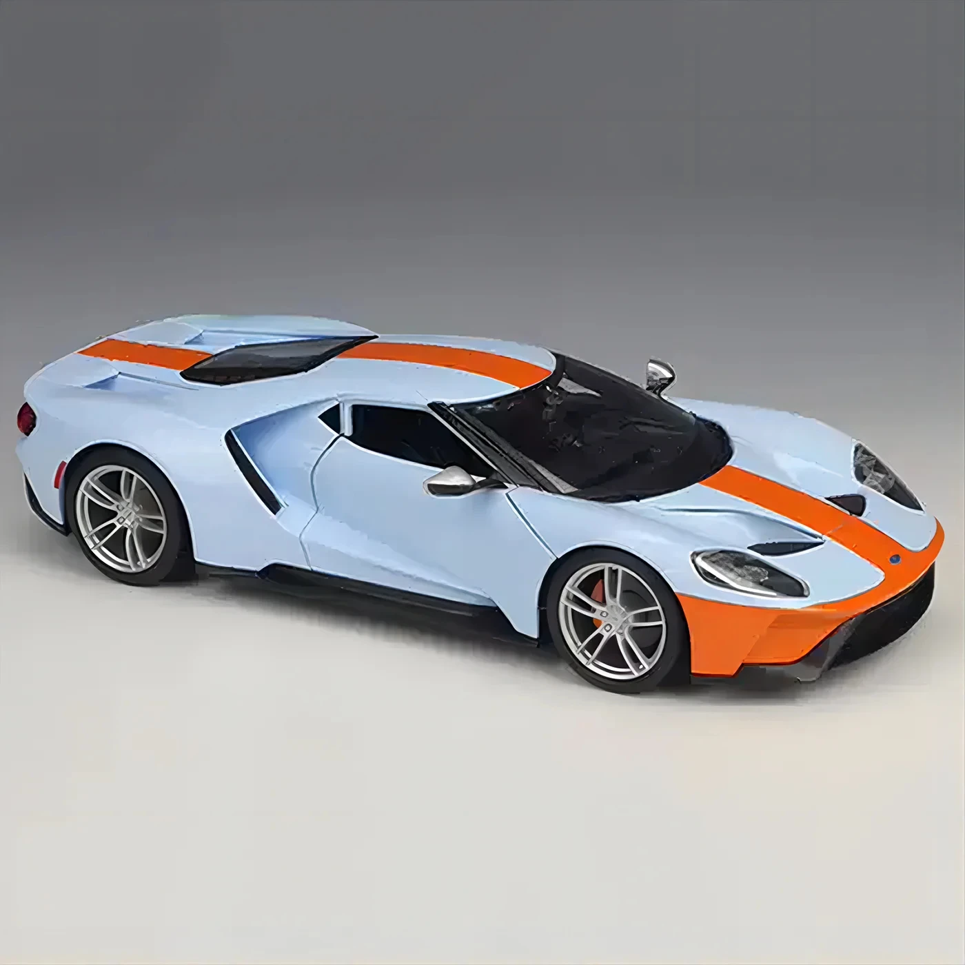 Maisto 1:18 2017 Ford Gt Rare Co Branded Version Gulf Sports Car  Alloy Luxury Vehicle Diecast Model Child Birthday Gift Toy