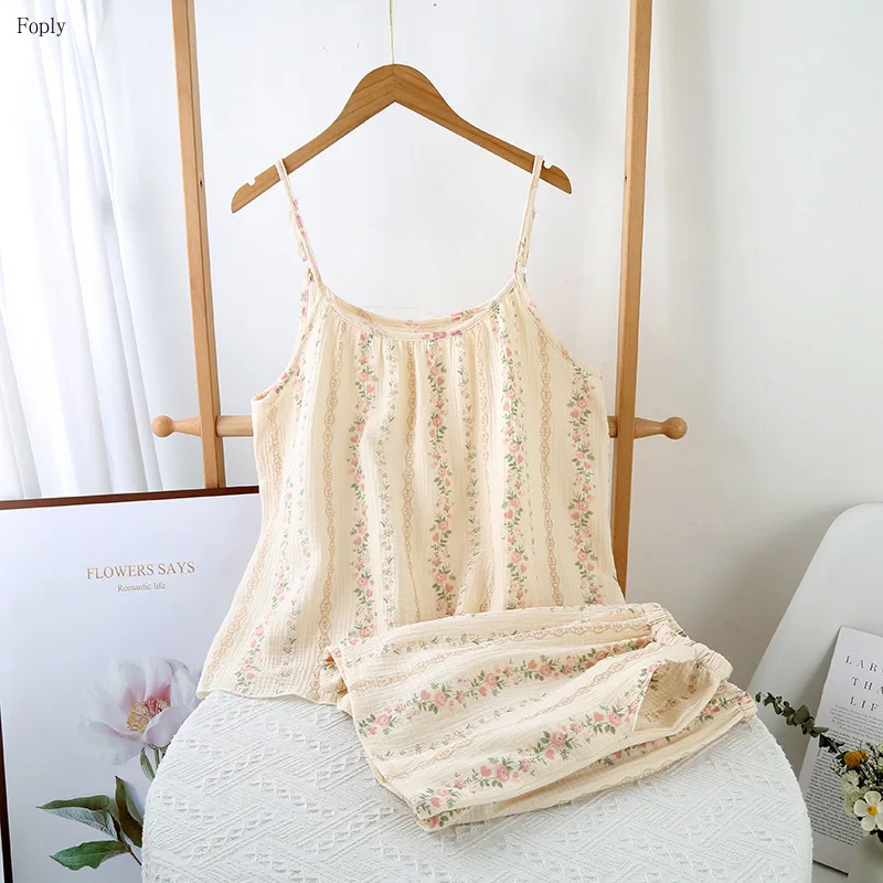 

100% Cotton Women's Pajamas Set Summer Spaghetti Strap Top And Shorts Sleepwear 2 Piece Set For Women Floral Print Pajama Strap