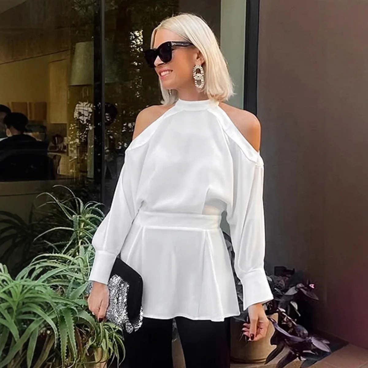 

Новинка весны 2025 года, белый шифоновый пуловер с открытыми плечами и талией, рубашка, женская элегантная дизайнерская блузка для поездок на работу