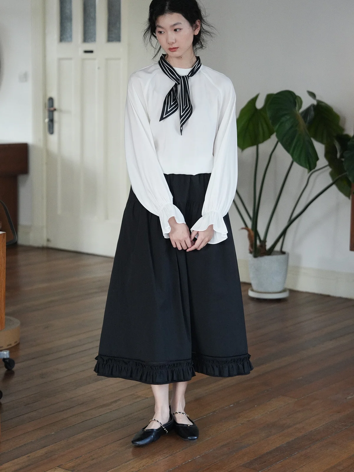 

Юбка-солнце Dailycloset ручной работы с кружевом, А-силуэт, на резинке, повседневная, хлопковая, с вставками, для женщин