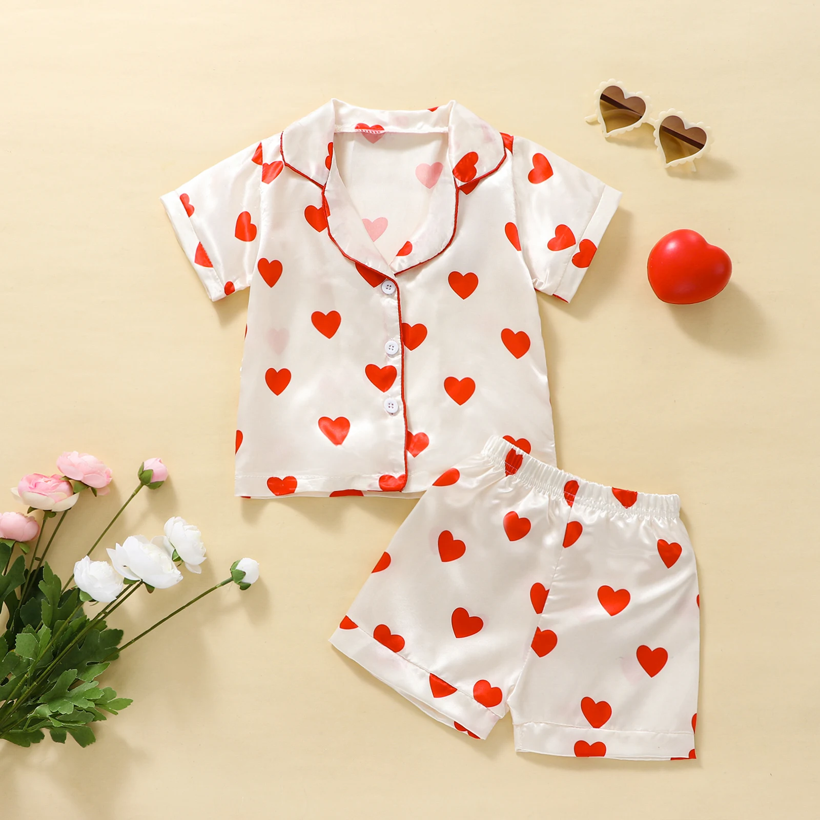 

Kids Girls Summer Clothes Outfits Heart Print Turn-Down Collar Short Sleeve Tops and Elastic Waist Shorts 2Pcs Suit