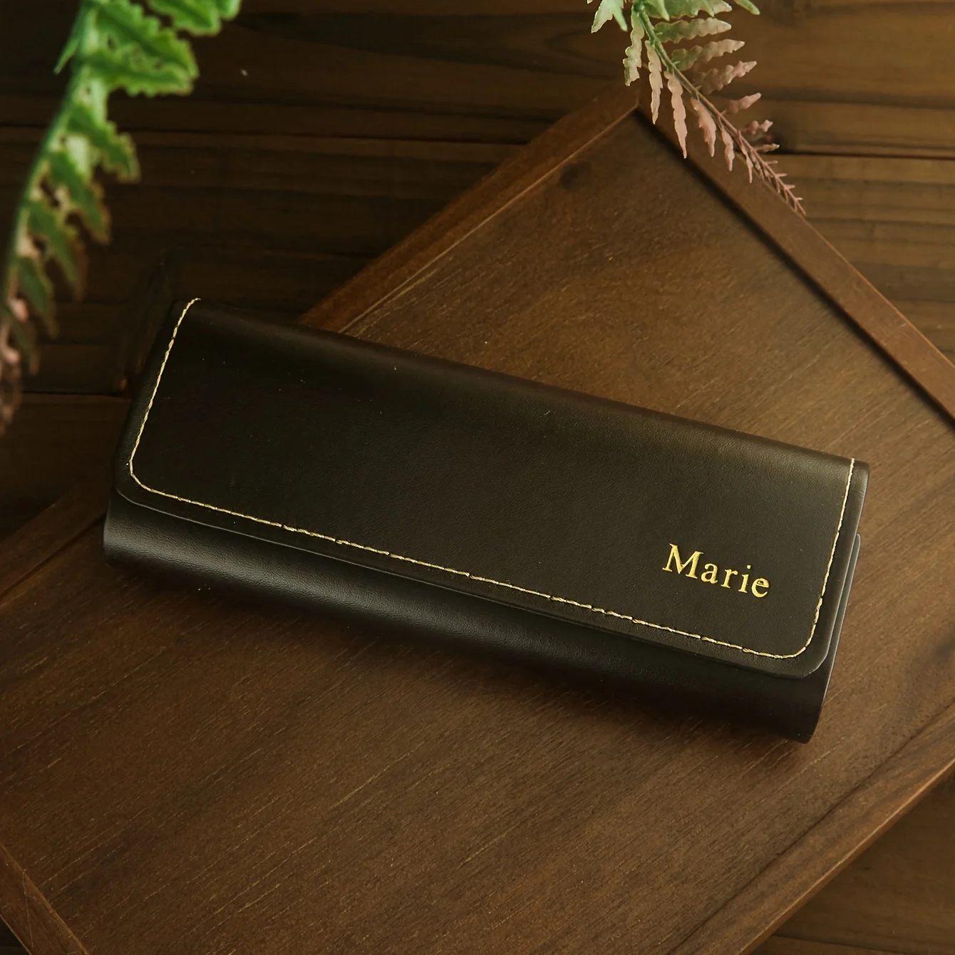 Personalisierte Brillenbox mit Initialen, Vintage, schützend, wasserdicht, Reise-Brillenetui, Leder, für Damen und Herren, Sonnenbrillen-Aufbewahrungsbox – Detail 9