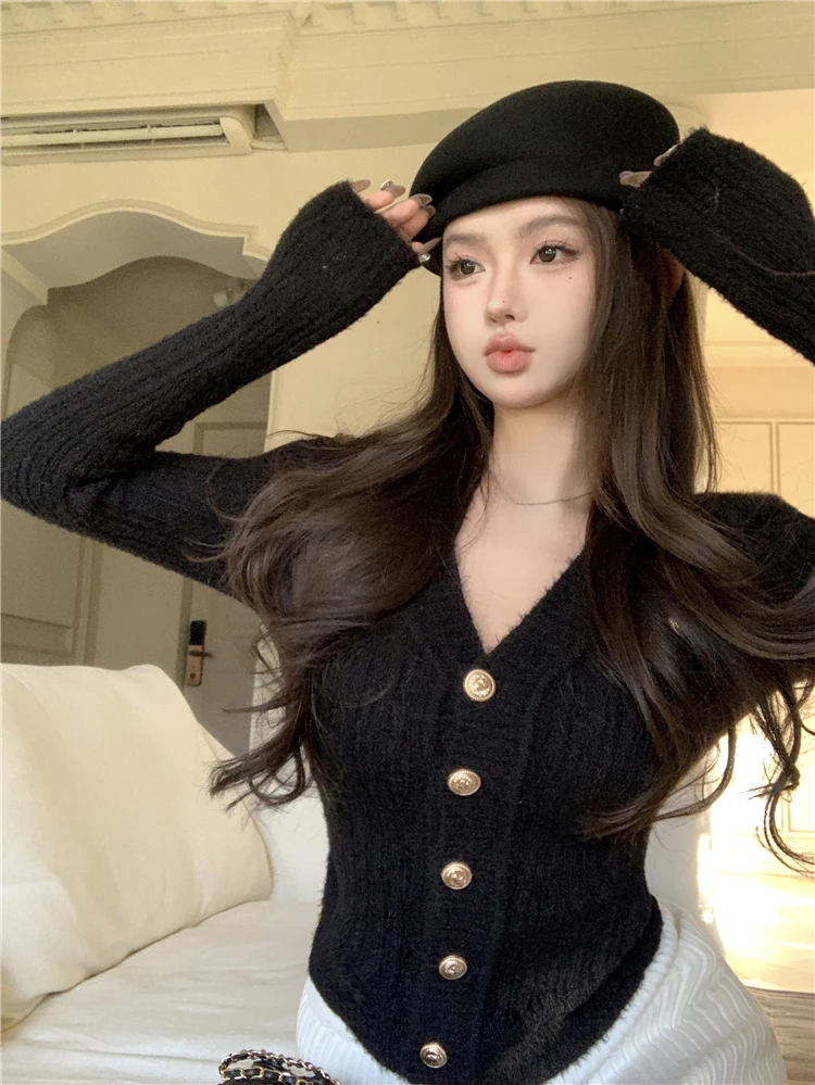 KUSAHIKI Elegant Long Sleeve V-neck Slim Knitted Cardigan 2024 Spring New Sweater Coat Korean Spicy Girl Y2k Knitwear Tops