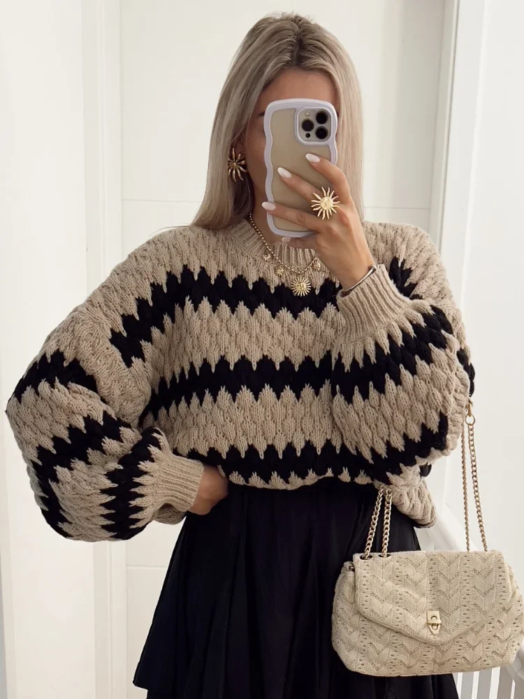 Elegant Long Lantern Sleeve Striped Women\'s Pullover Fashion Oversize O-neck Contrast Knitted Sweater Lady Chic High Street Tops