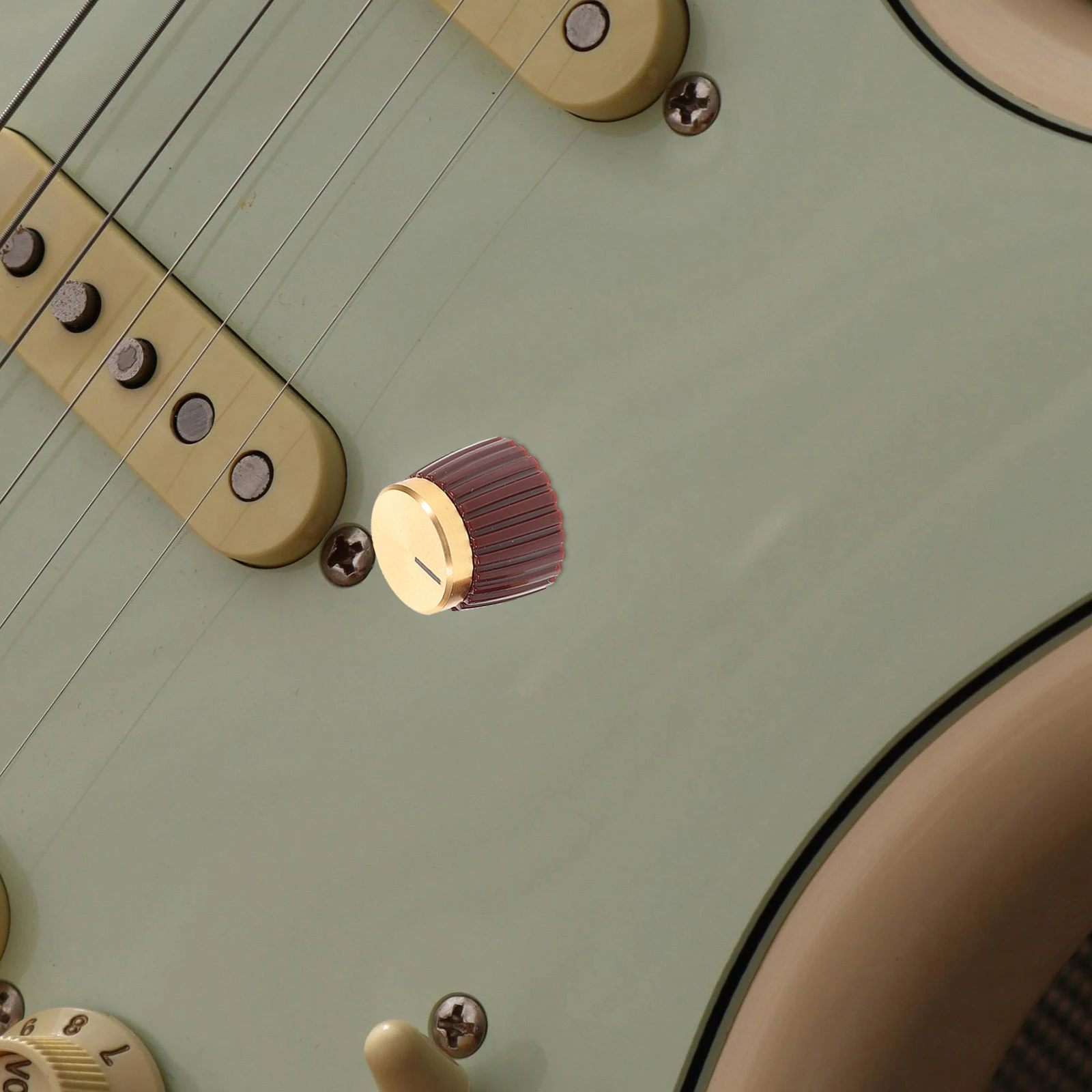 

5Pcs Lightweight Instrument Control Knobs Volume Tone Adjustment for Accessory Potentiometer Knobs Volume Caps